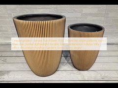 Chậu hoa màu vàng nâu độc đáo: Hoa văn sọc đặc biệt xung quanh chậu trồng bằng sợi đất sét nhẹ, bền, ít bảo trì, trang trí biệt thự ngày lễ, văn phòng, dự án cảnh quan Vườn trên mái