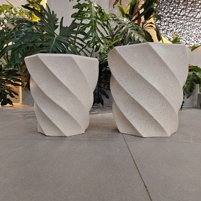 Thùng trồng cây được củng cố làm bằng tay màu kem đất sét và sợi Vase cho trang trí nhà