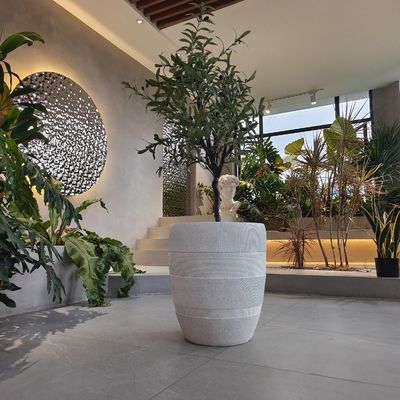 Texture Round Fiber Clay Planter Hand Carved cho trang trí trong nhà / ngoài trời