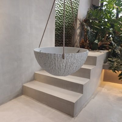 Các máy trồng treo nhựa tròn 260 * 260 * 120MM cho không gian trong nhà / ngoài trời