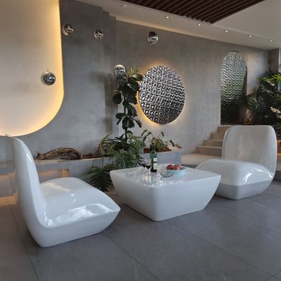 Bộ ghế bàn đồ nội thất nhựa sợi thủy tinh tùy chỉnh màu trắng