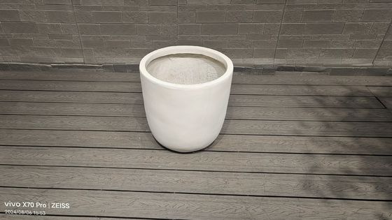 Phong cách hiện đại cho khu vườn của bạn với nồi xi măng sợi và đất sét sợi