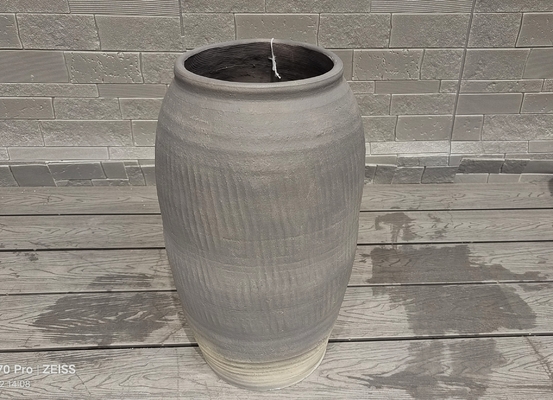 Chậu xi măng sợi hoàn thiện khắc tay, có lỗ thoát nước, tùy chỉnh theo yêu cầu của khách hàng