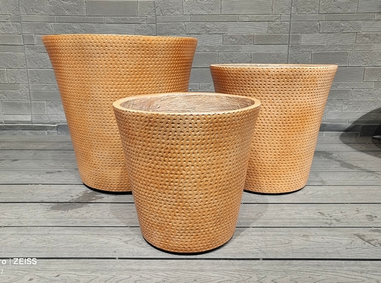 vải dệt mini màu nâu đất ấm áp họa tiết chấm bi kết cấu chậu cây bằng đất sét hình tròn sợi nhẹ bền bỉ ít bảo dưỡng chậu hoa trang trí biệt thự văn phòng dự án cảnh quan vườn