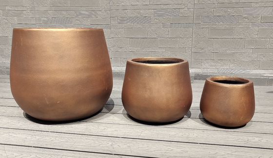 Chậu trồng cây hình trứng tròn bằng đất sét sợi Goden Delux Warm Metallic - Tông màu nâu, dùng cho kiến trúc cảnh quan